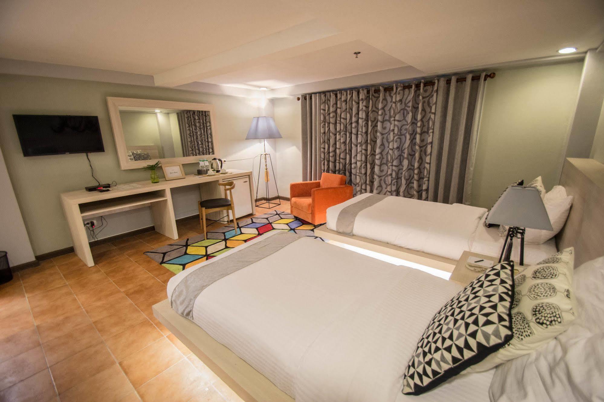 Almont City Hotel Butuan City Zewnętrze zdjęcie